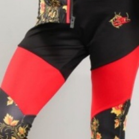 Nike Essential Floral Legging Size S - Picture 7 of 13